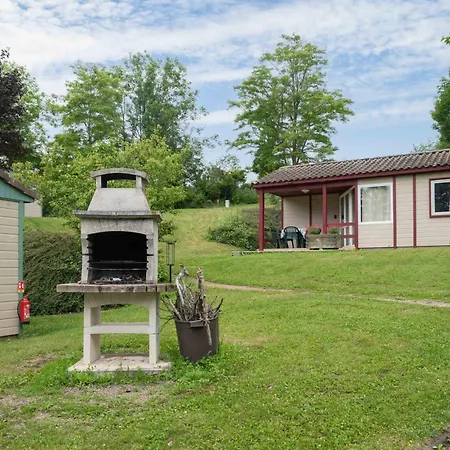 Le Mont Libre - & Espace Nature - Campsite