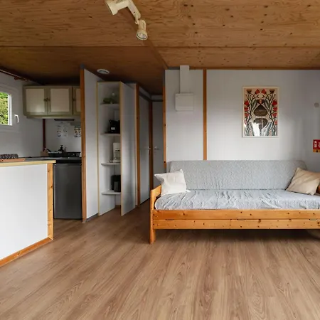 Le Mont Libre - & Espace Nature - Campsite Gannat