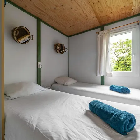 Le Mont Libre - & Espace Nature - Campsite Gannat