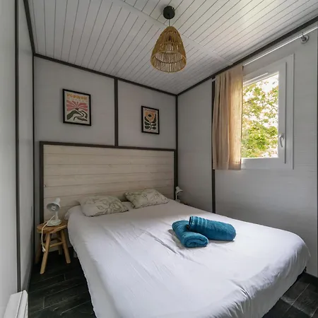 Campsite Le Mont Libre - & Espace Nature - Gannat