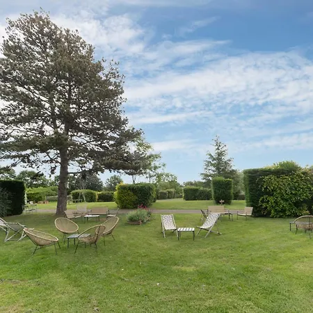 Le Mont Libre - & Espace Nature - Campsite