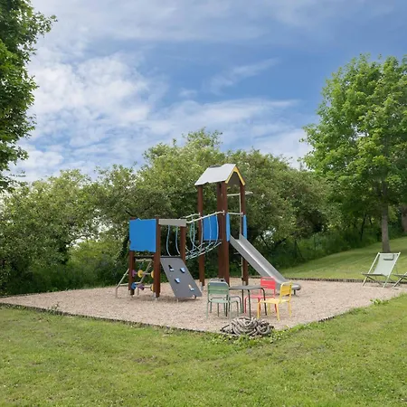 Le Mont Libre - & Espace Nature - Campsite