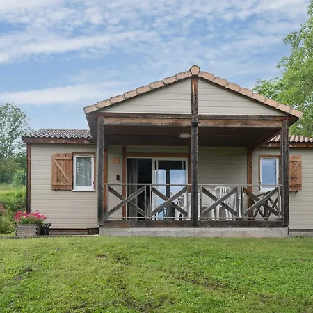 Le Mont Libre - & Espace Nature - Campsite Gannat